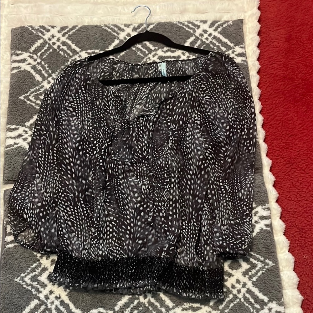 Women’s Black and White Printed Blouse